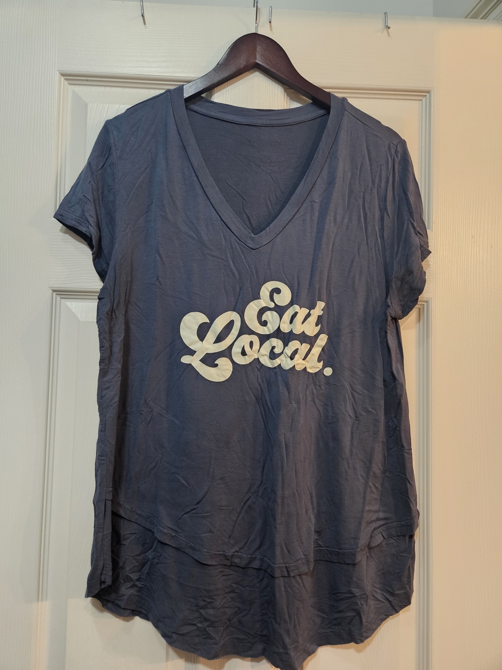 Latched Mama Eat Local Women's V-Neck Graphic Tee - Blue